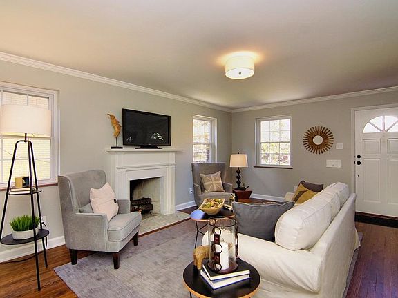 3rd image of 3021 Temple Ave