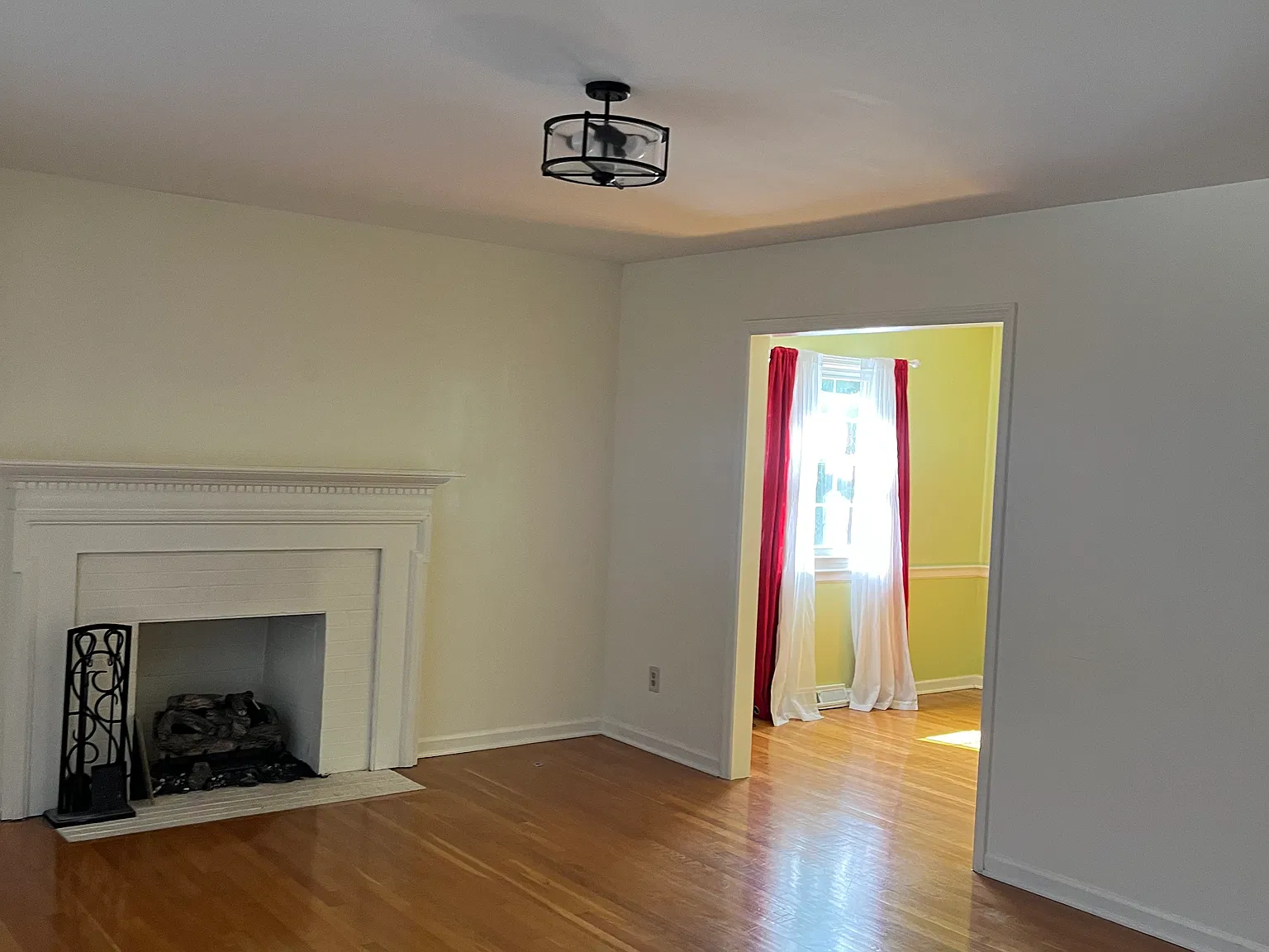 3 bed, 2000 sqft, $2,200 — Photo 4