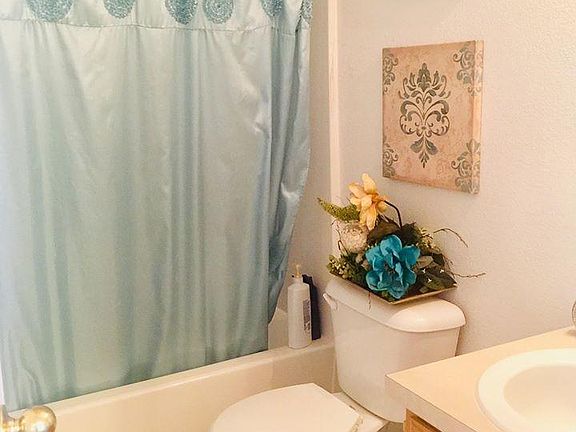 5th image of 10221 Valle Del Mar Dr