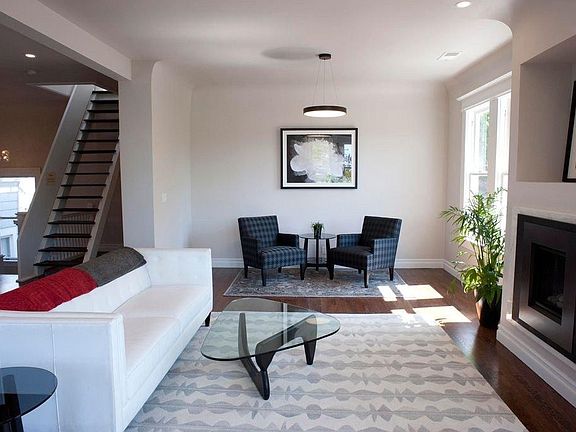 3rd image of 989 Haight St #Penthouse