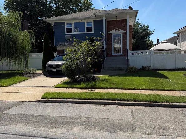 708 Parsonage Street, Baldwin, NY 11510