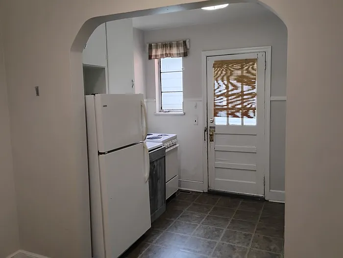 1007 Rosehill Ave — Photo 5