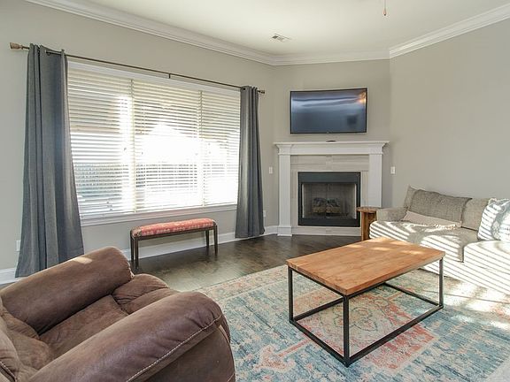 5th image of 3892 Bridgeton St