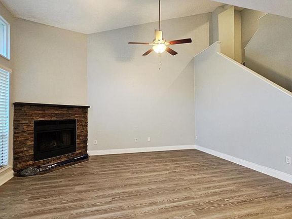 4th image of 4402 Dunwoody Pl #2