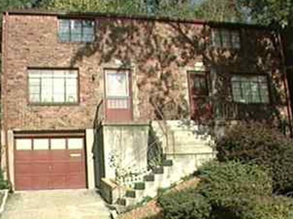 1st image of 1403 Woodlawn Ave