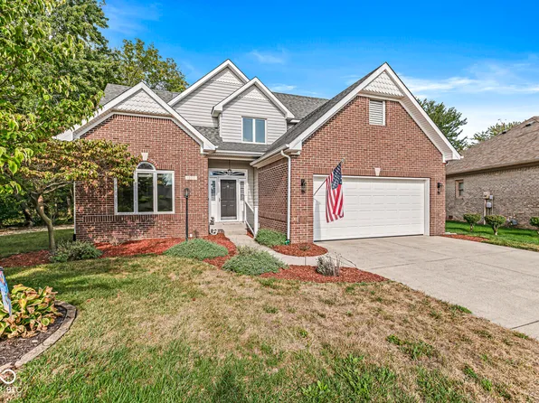 1600 Foxmere Blvd, Greenwood, IN 46142