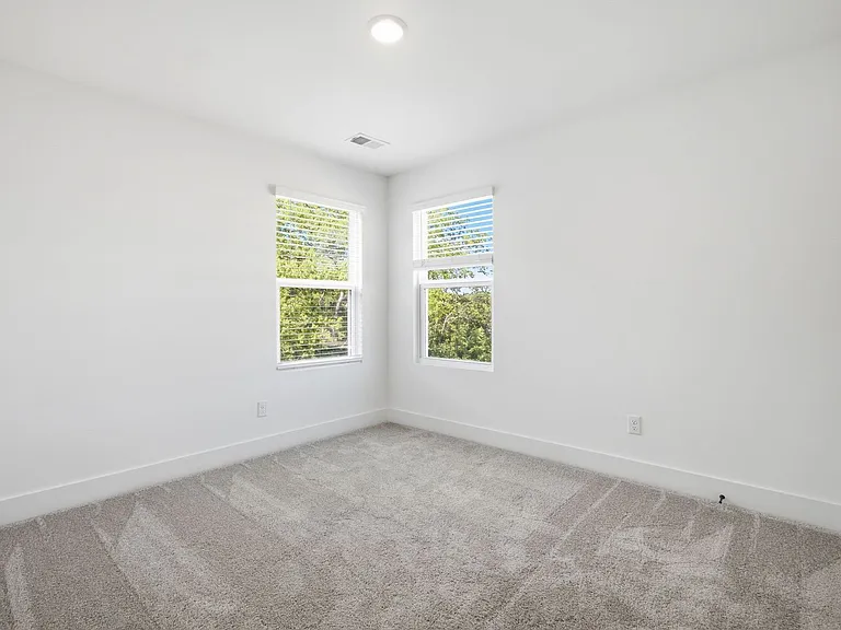 245 Rose Hannah Dr — Photo 24