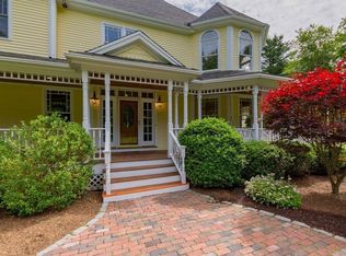 34 Brookfield Rd, Dover, MA 02030