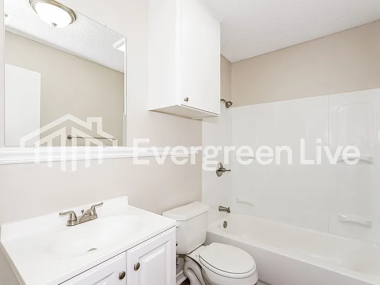 5705 Cedar Ridge Dr — Photo 14
