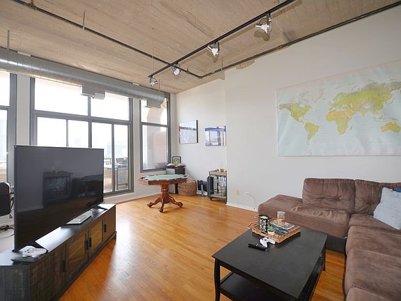 2nd image of 900 N Kingsbury St APT 778