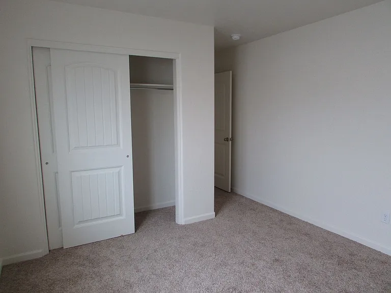 2456 Hannah Ln — Photo 14
