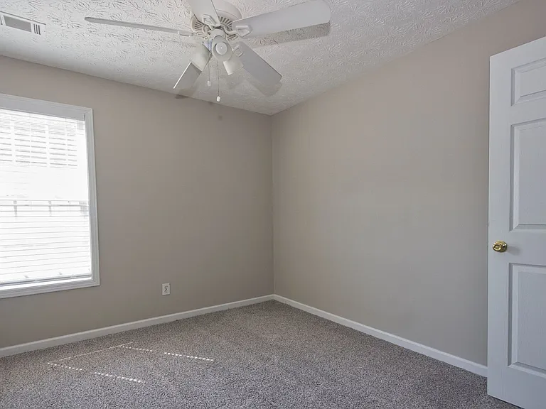 3292 Shady Valley Ct — Photo 27