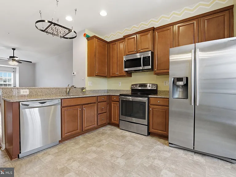 4505 Foster Ave — Photo 4