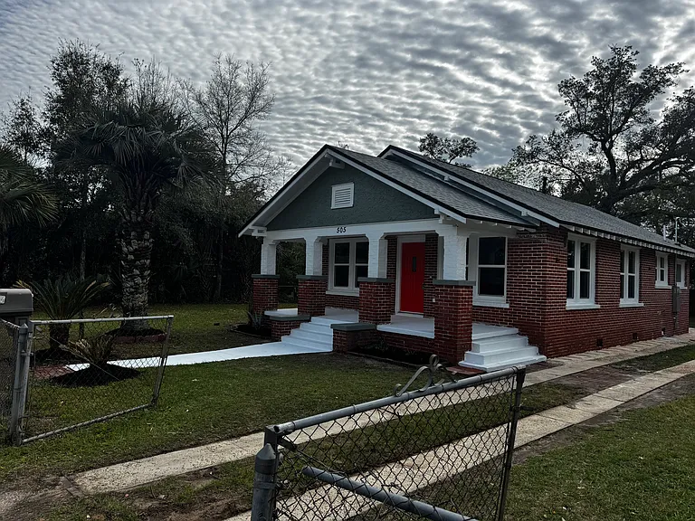 505 S 1st St — Photo 19