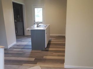 18804 S Lakeside Ln, Belton, MO 64012