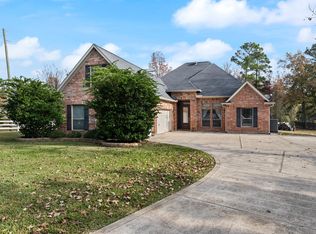 11718 Live Oak Dr, Magnolia, TX 77354