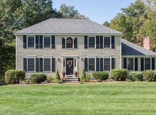 25 Mockingbird Hill Rd, Windham, NH 03087