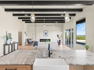 25 Vista Valle Cir, Lamy, NM 87540