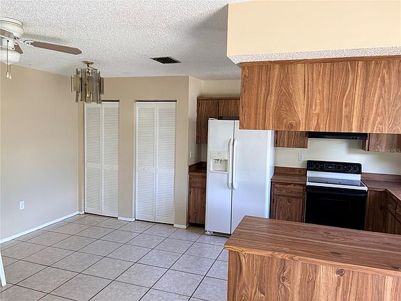 2nd image of 8907 Wayward Cir