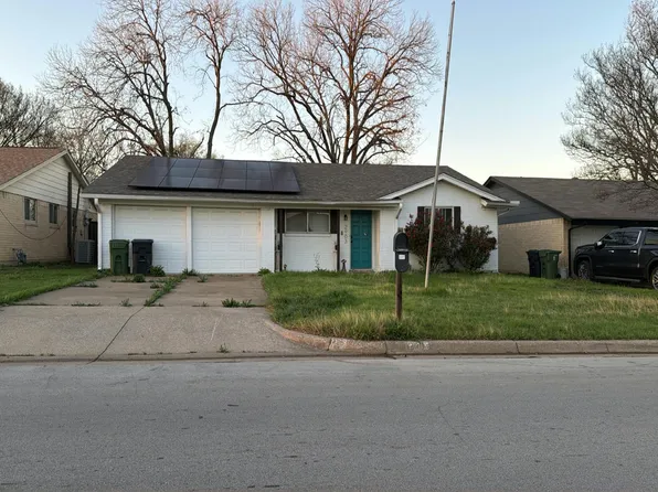 2903 E Mitchell St, Arlington, TX 76010