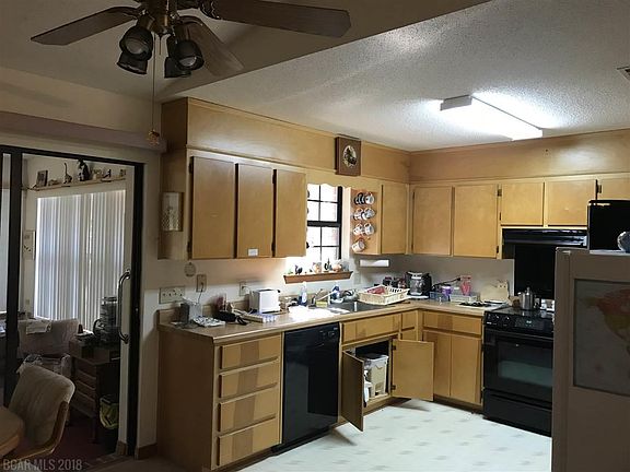 5th image of 2558 Santa Rosa Dr