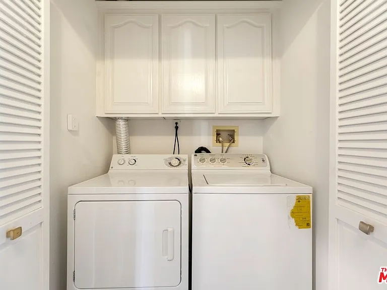 1278 S Camden Dr #202 — Photo 15