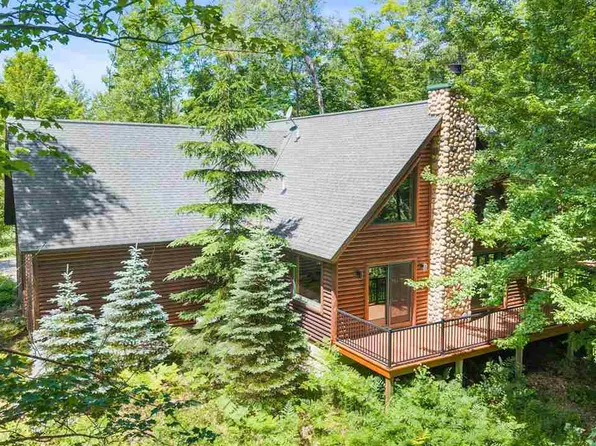 2403 Schroeder Rd, East Jordan, MI 49727