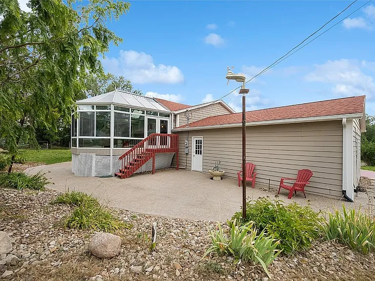4530 Woodview Dr NE — Photo 18