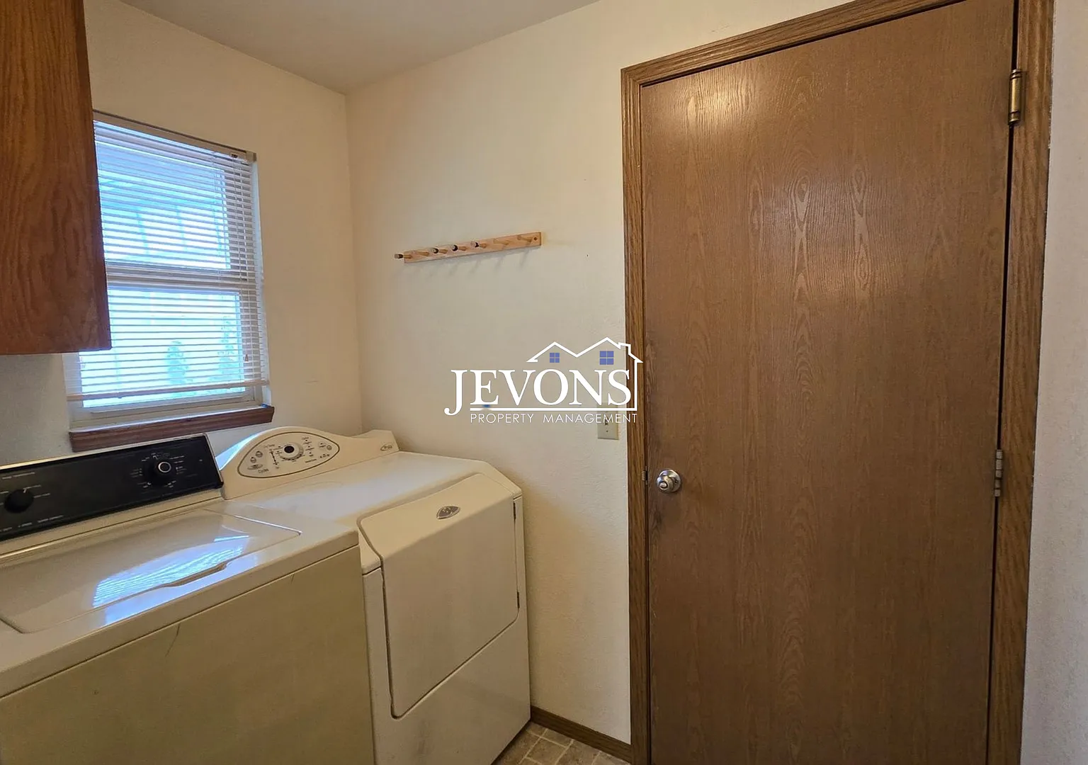 3303 Gregory Ave — Photo 3