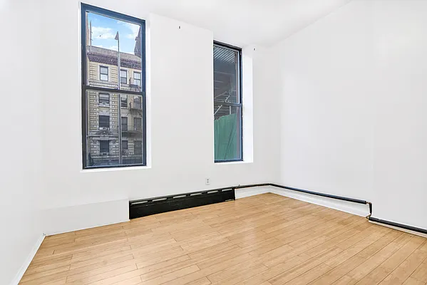 Rented by Brownstone Property Group | media 14