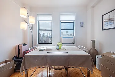 Rented by Rita S Citrin, LREB