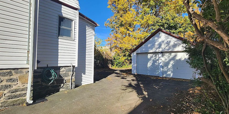 2 car garage with tool room inside