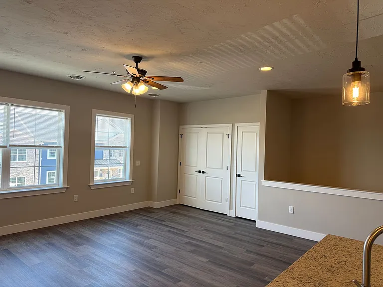 Salem Run Apartments Phase 2 — Photo 198