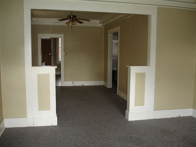 2nd image of 615 W Galena St