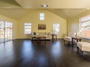 1114 York Castle Dr, Pflugerville, TX 78660