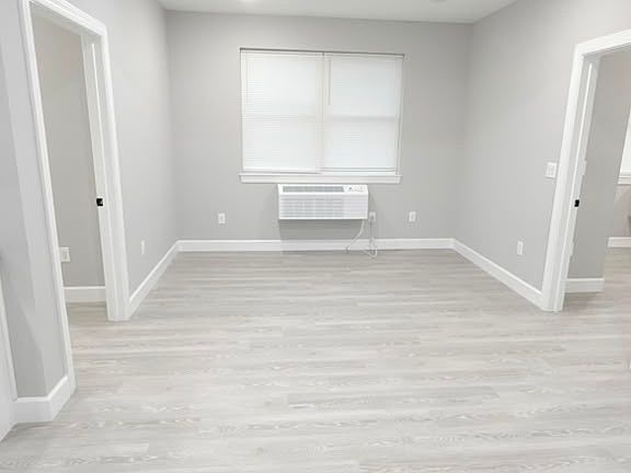4th image of 168-170 Fair St #304
