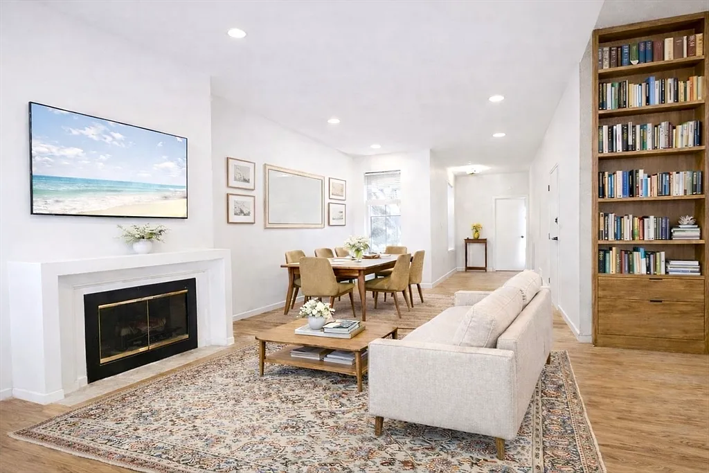 Building Photo - 11 Albemarle St #3