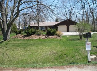 23900 Springbrook Dr, Farmington Hills, MI 48336