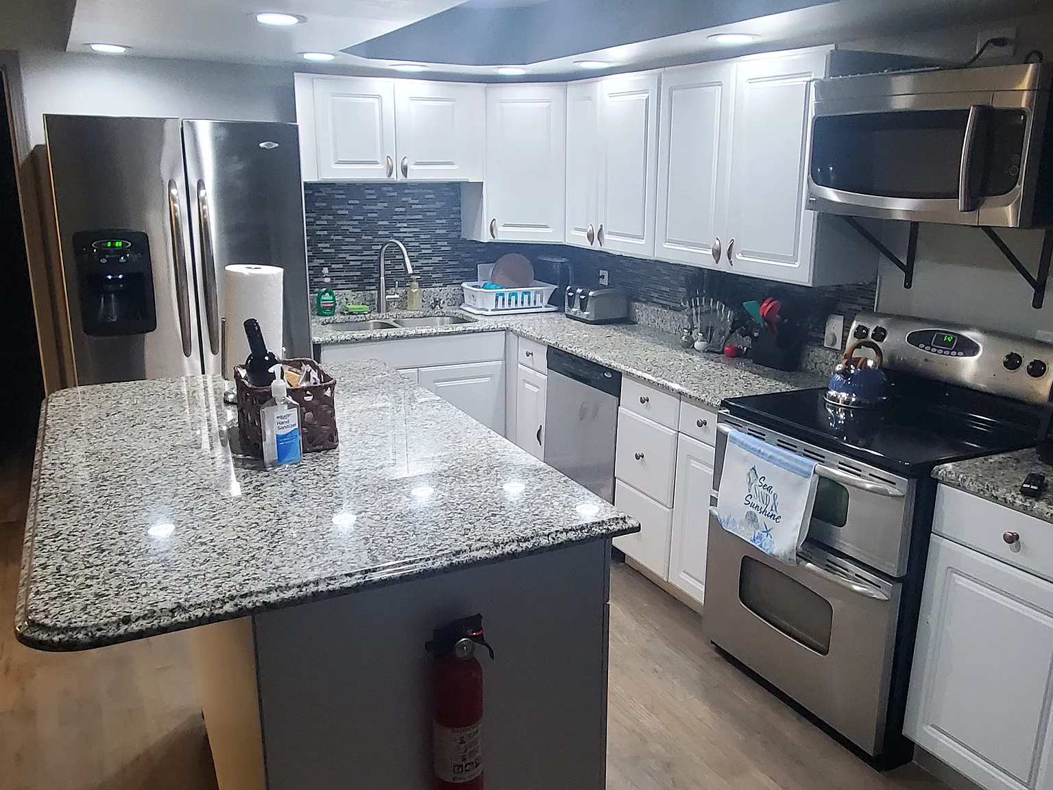 12380 Bair Lake St — Photo 2