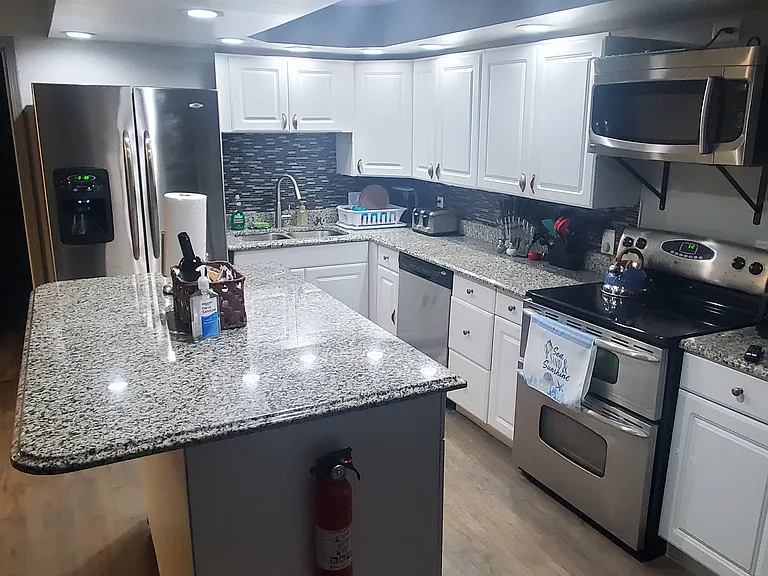 12380 Bair Lake St — Photo 2