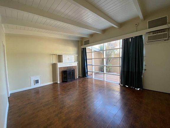 2nd image of 905 W Huntington Dr APT C