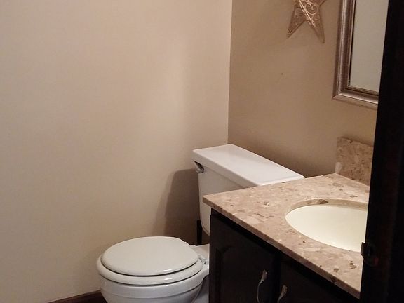 2nd image of 10 Pebble Creek Dr