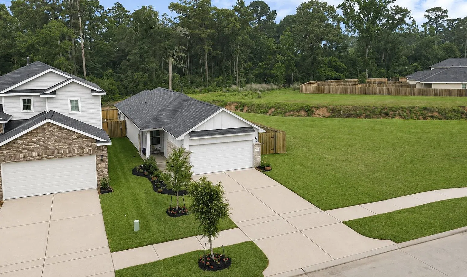 3 bed, 2.0 bath, 1267 sqft, $1,950 — Photo 4