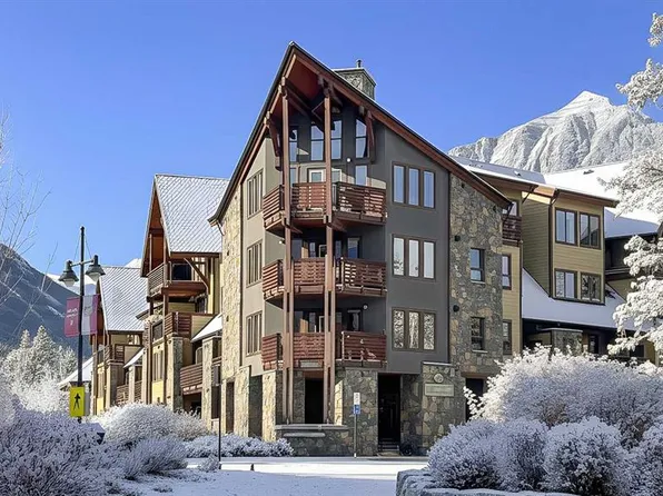 379 S Spring Creek Dr #112, Canmore, AB T1W 0G8