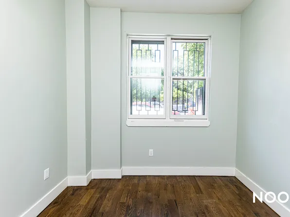 238 Pulaski Street image 11 of 15