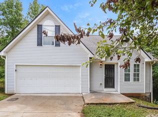 7957 Lakewind Ct, Douglasville, GA 30134