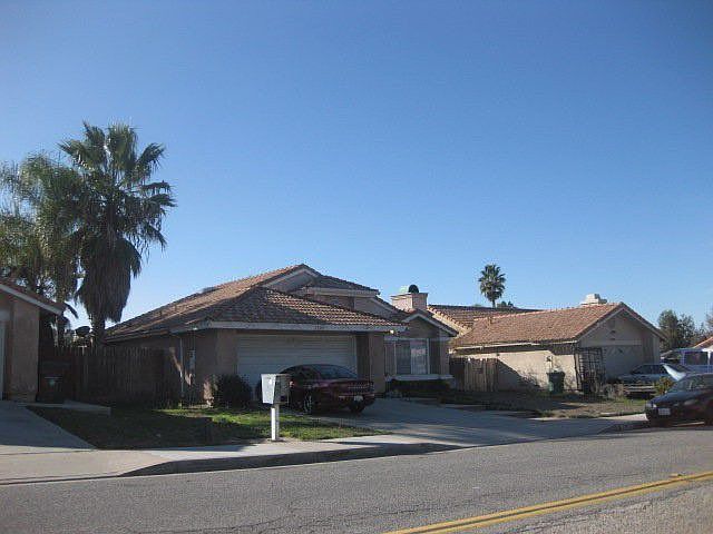 1st image of 25923 Bay Ave