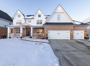 12879 Collina Ln, Lemont, IL 60439