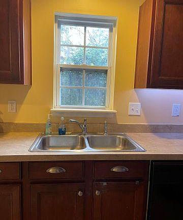 2nd image of 4992 Harthill Ave