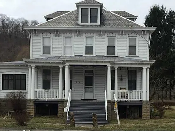 517 1st Ave, Sutersville, PA 15083